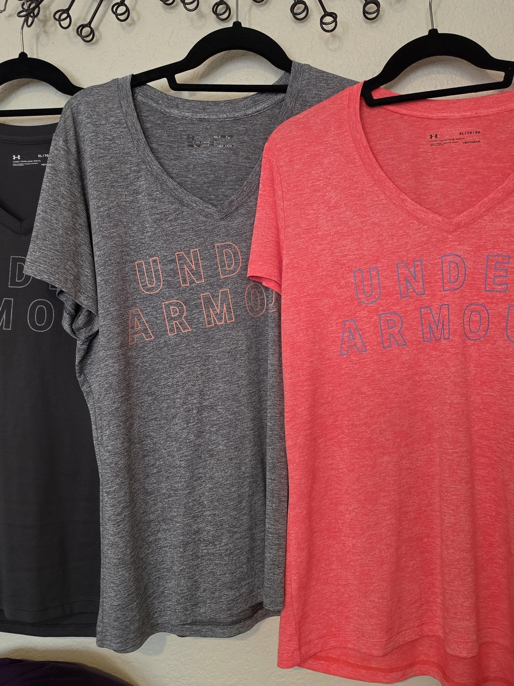 *bundle Of 3*  Under Armour Women's V-Neck Tee - Gray & Coral Pink/orange